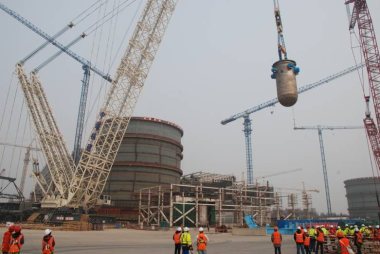 Haiyang_1_RPV_installation_(SNPTC)_380x254